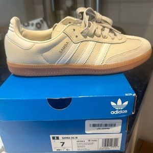 SOLD: Chalk/Alumina Genuine Leather Sambas. Women’s size 7.
